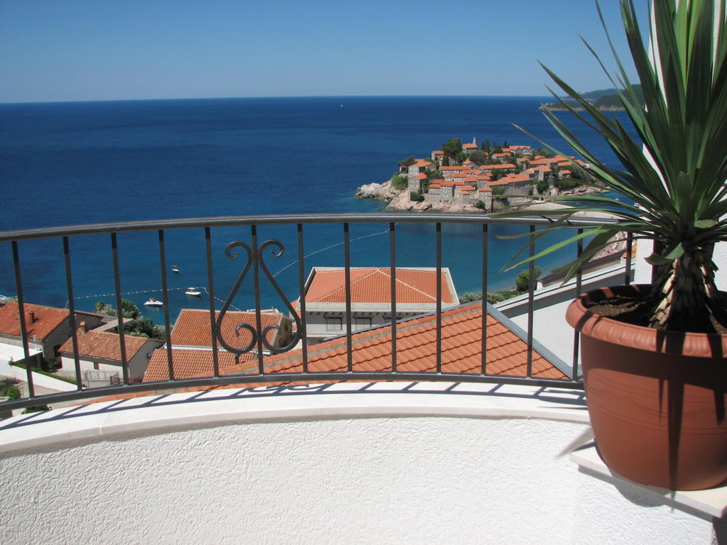 Apartments Leut Свети-Стефан Номер фото