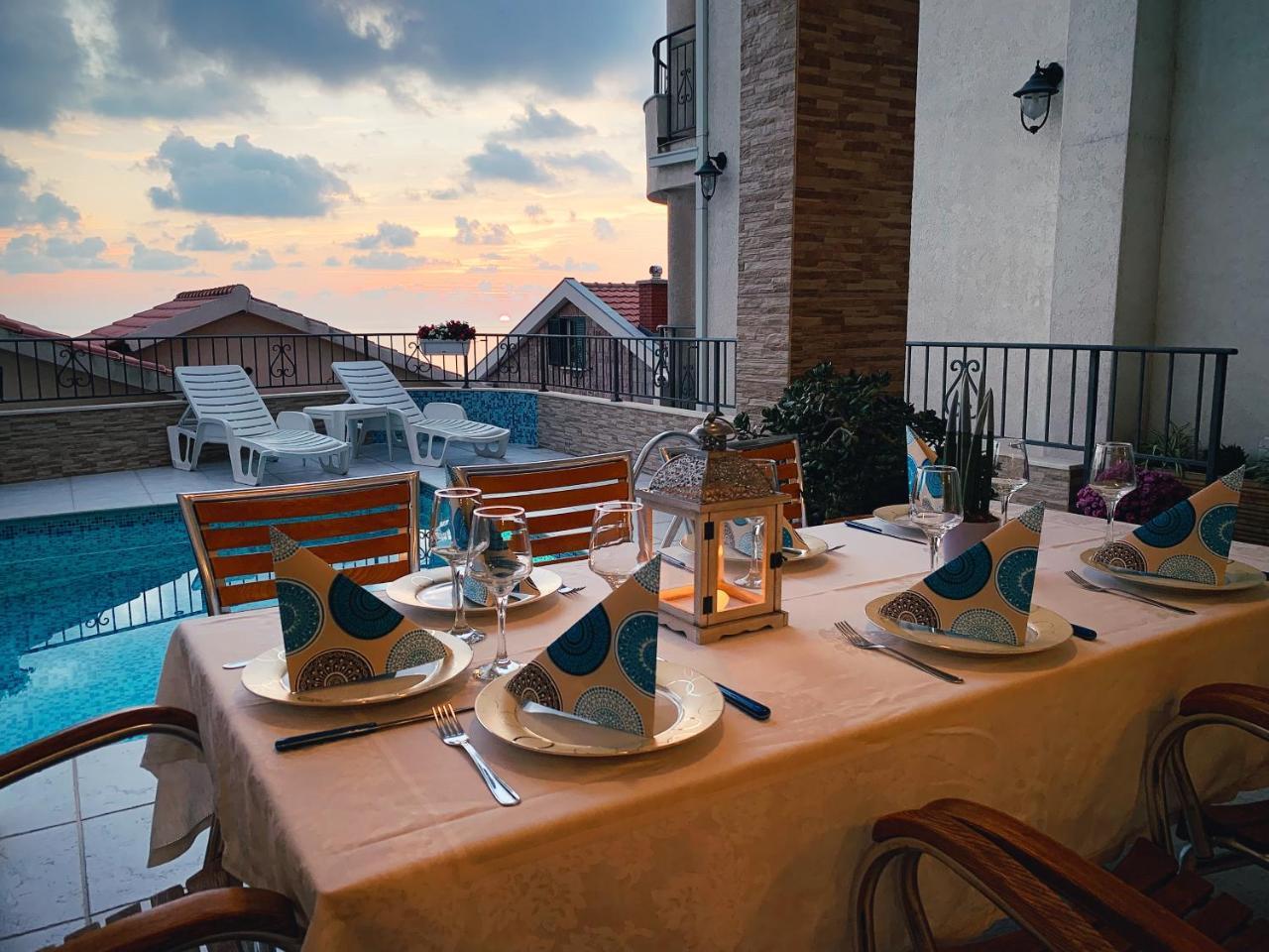 Apartments Leut Свети-Стефан Экстерьер фото